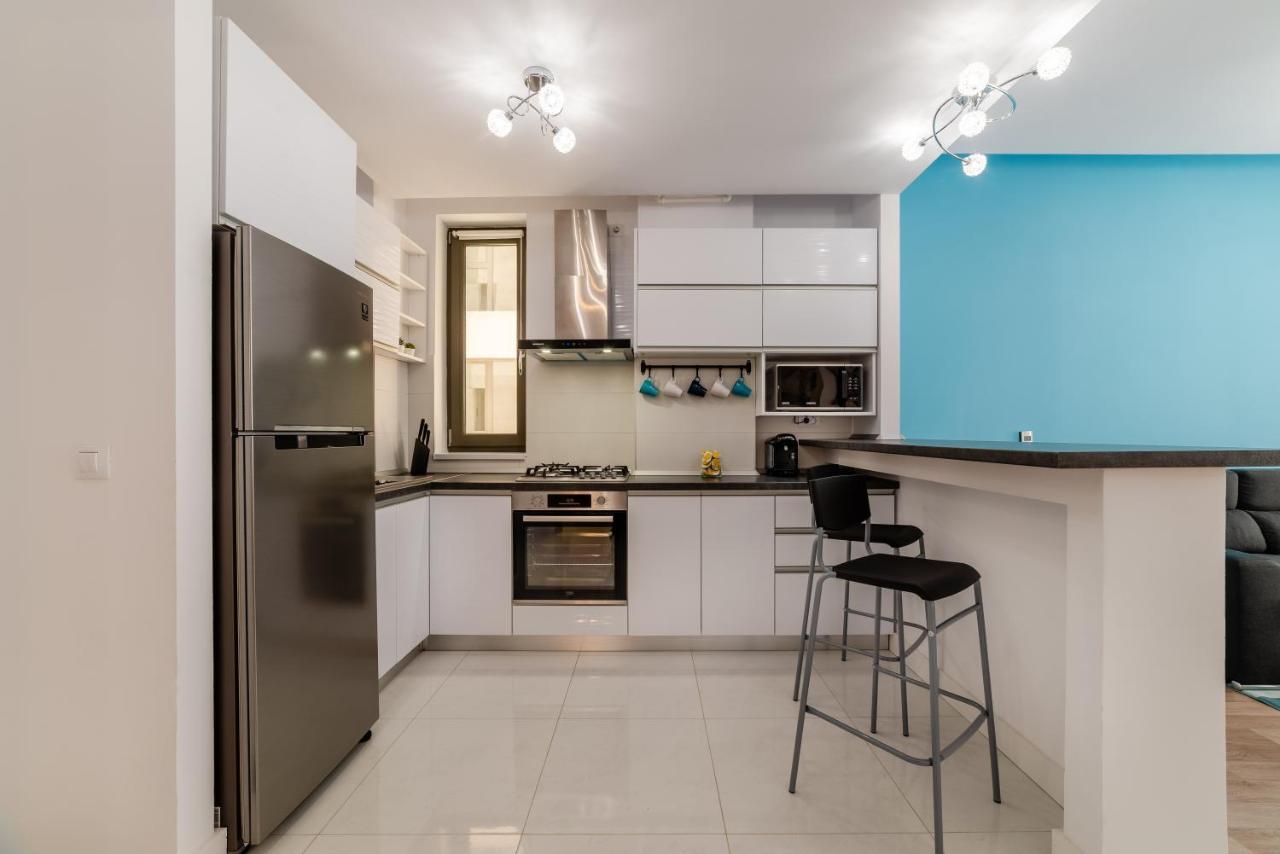 Bliss M&M By Onix Blue Apartment นาโวดาริ ภายนอก รูปภาพ